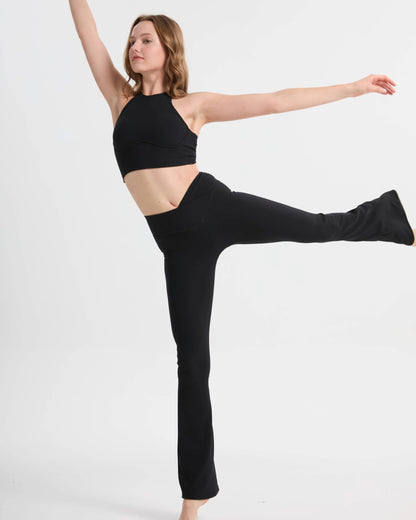 Yoga & Pilates Set Damen – Ribbed Top mit Racerback und Bootcut Leggings von ZENTIQ.