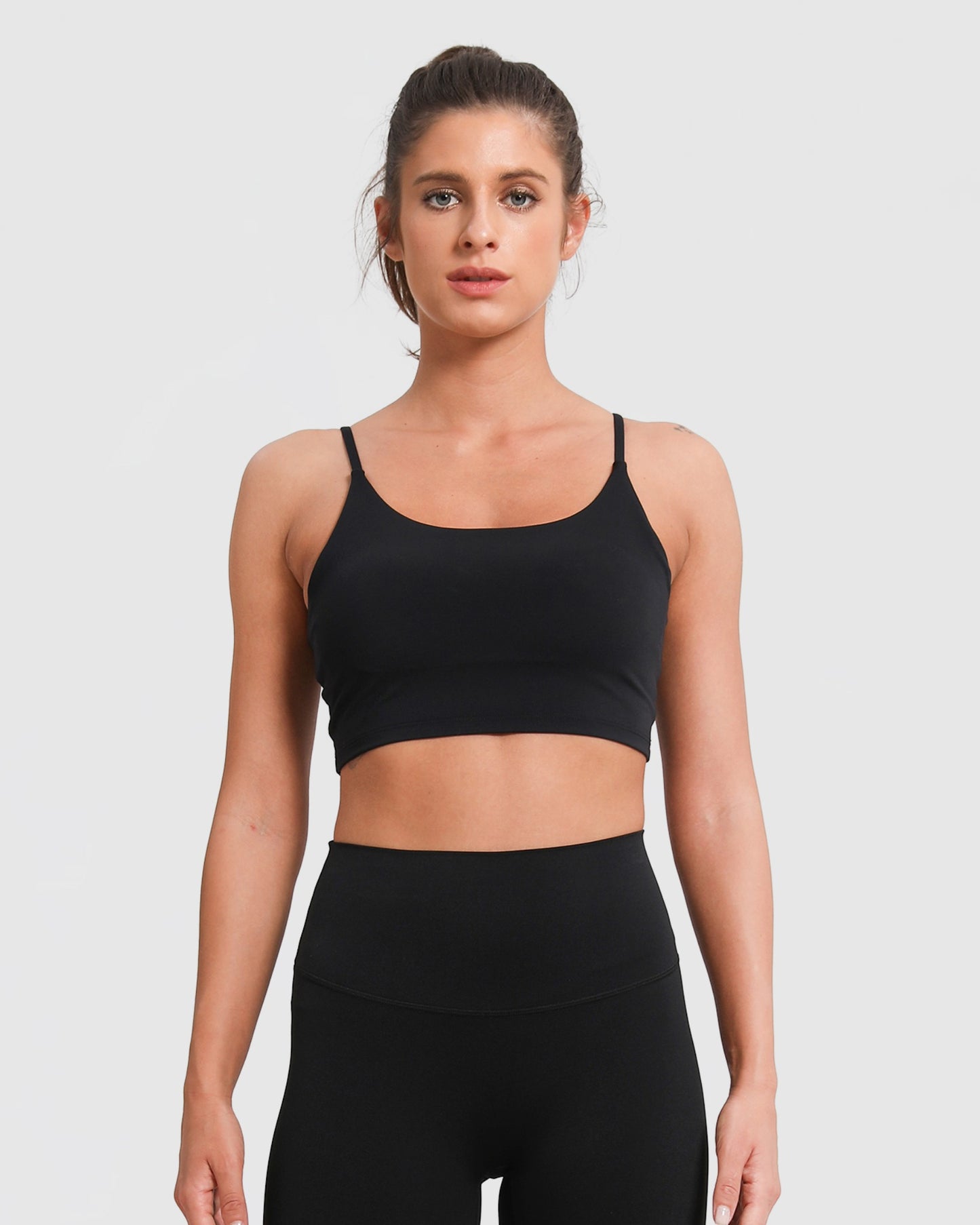 schwraz Sport BH quadratisch vorne Ypga Pilates BH